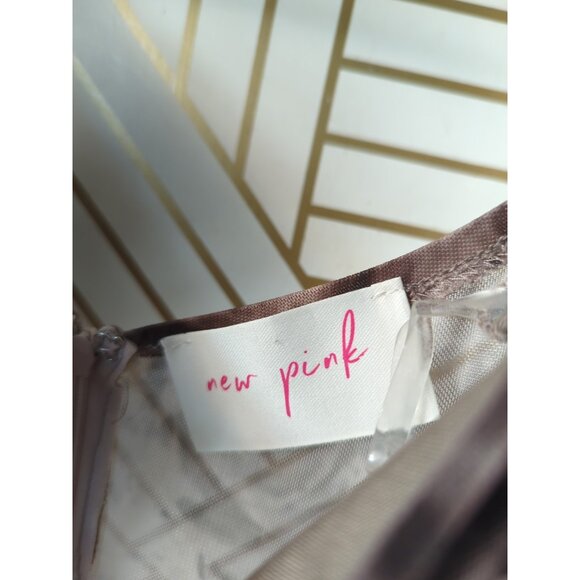 BOUTIQUE BRAND Women's Rose Frilly Mini Dress With Shorts Under Tie Front S NEW - Picture 4 of 9